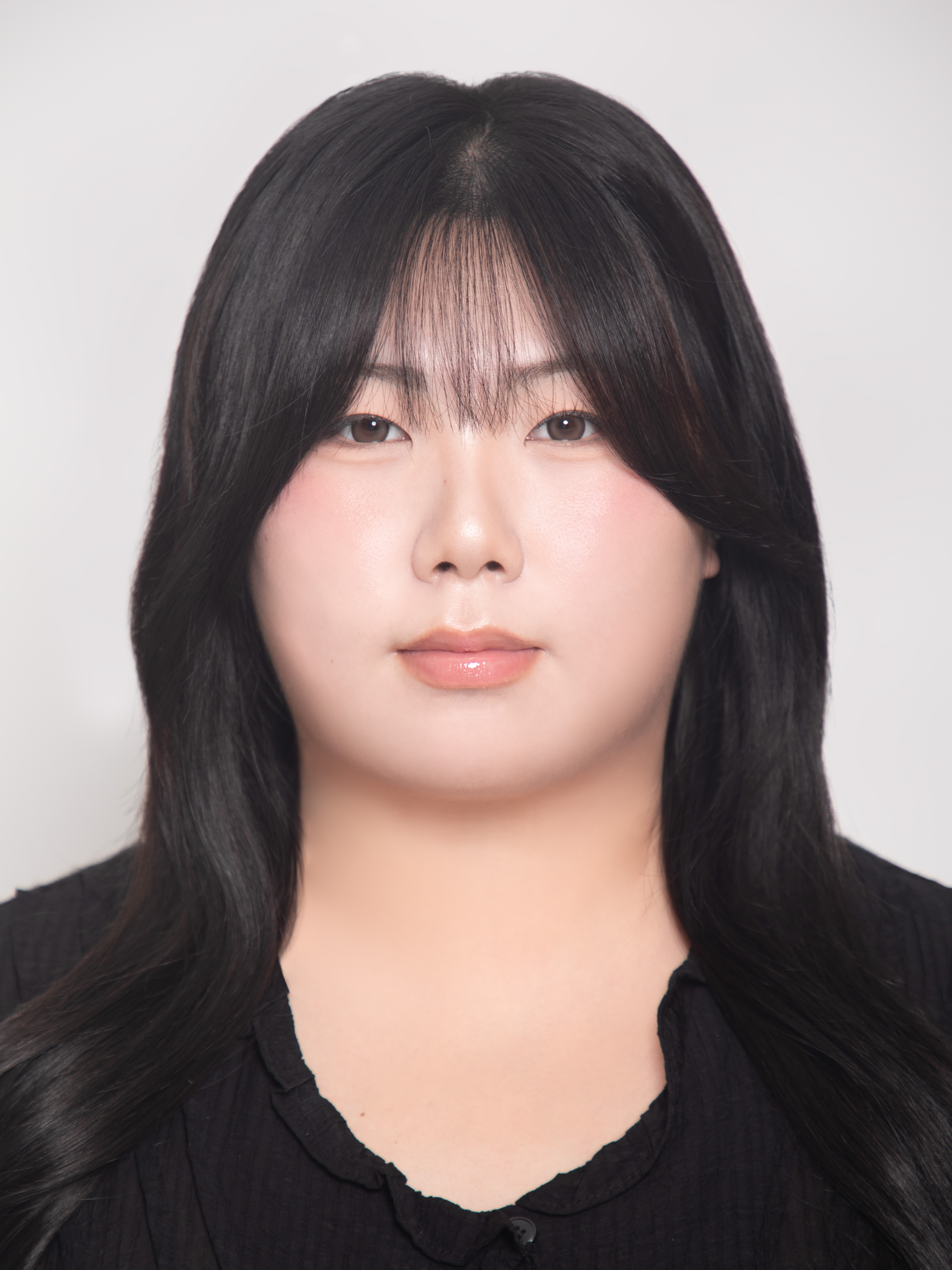 메이크업은 저의 미래이자 즐거움입니다, 열정으로 증명하겠습니다.