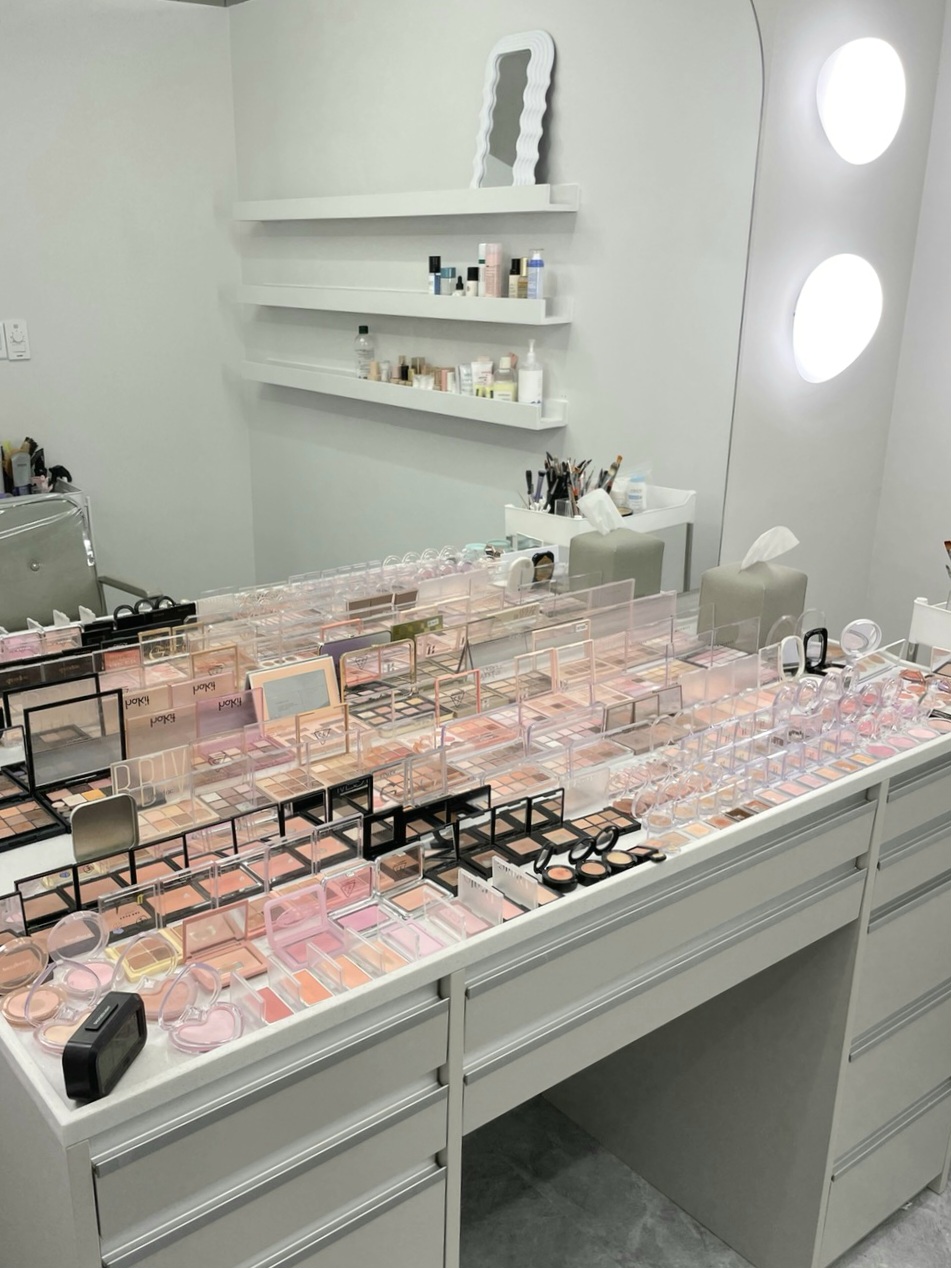 헤어스타일링 및 메이크업 디자이너 모집